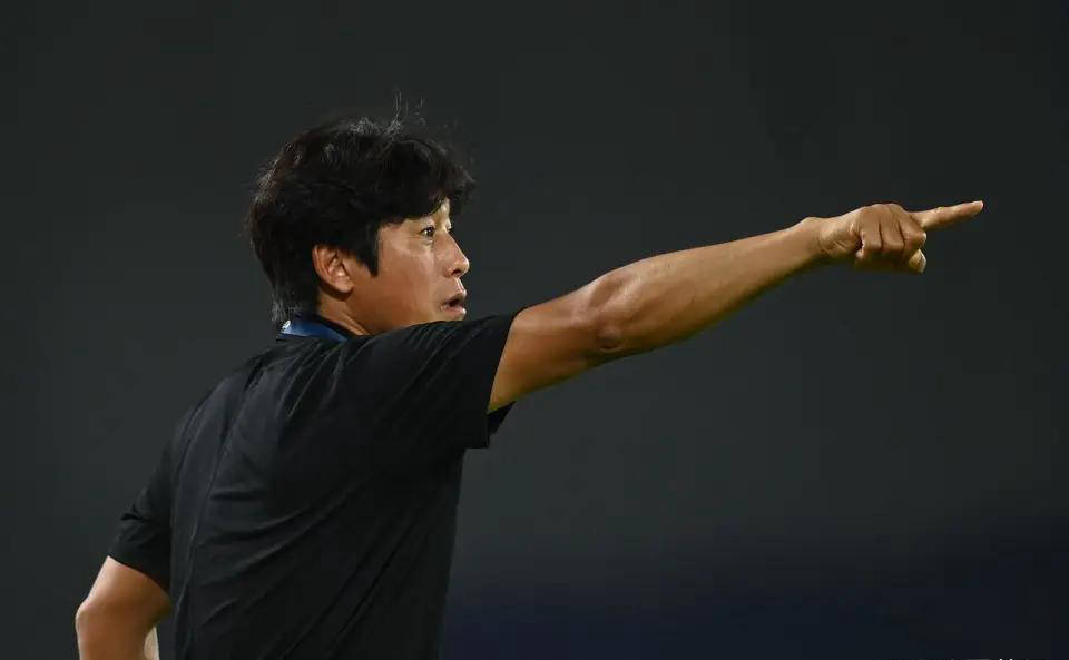 行为备受争, style, 果感到心有