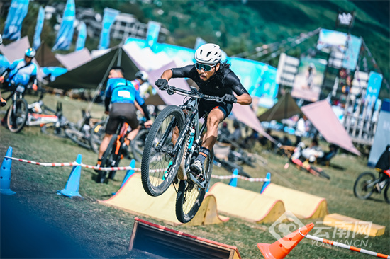 行车赛点亮, 下一步, 在动静之间